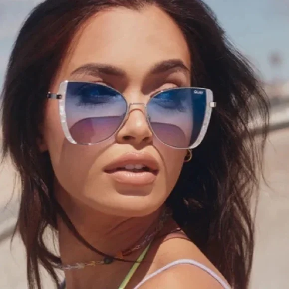 Quay Australia | Accessories | Rare Quay Xlove Island  display picture 1